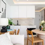 Boutique Apartment With Sun Terrace & Sea Views * 토레몰리노스