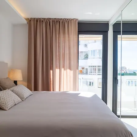 Boutique With Sun Terrace & Sea Views Apartment *