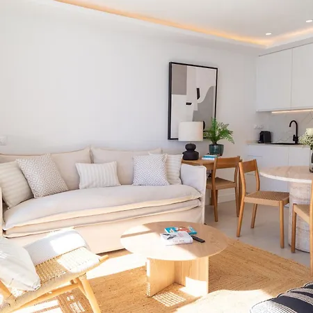 Boutique With Sun Terrace & Sea Views Appartement