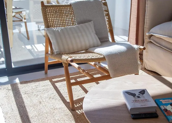 Joan Miro Luxury Apartment *